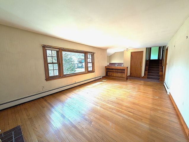 1 Louise St, Maynard, MA 01754