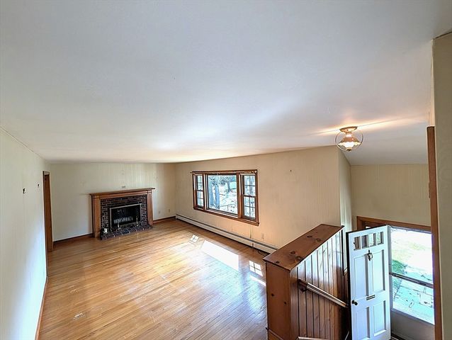 1 Louise St, Maynard, MA 01754