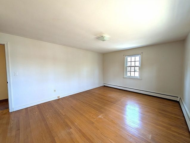 1 Louise St, Maynard, MA 01754