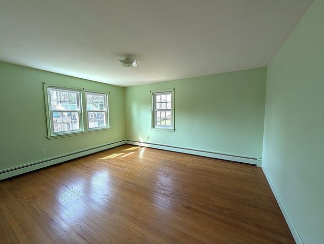 1 Louise St, Maynard, MA 01754