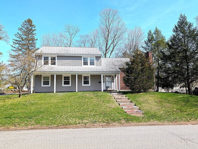 1 Louise St, Maynard, MA 01754