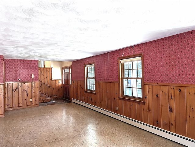 1 Louise St, Maynard, MA 01754