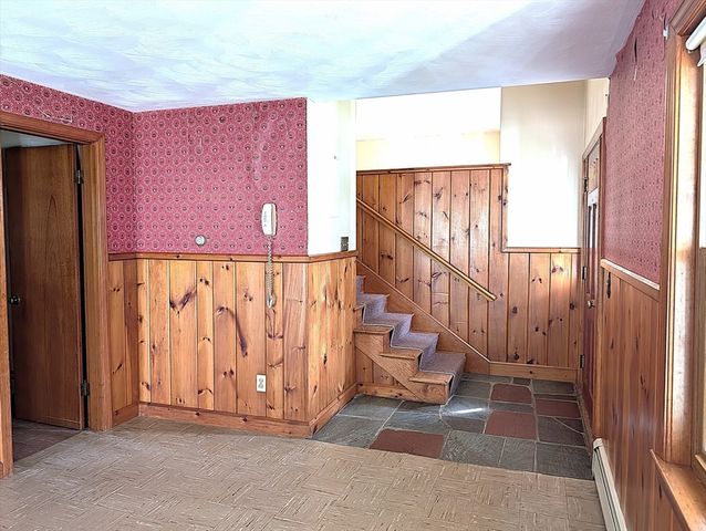 1 Louise St, Maynard, MA 01754