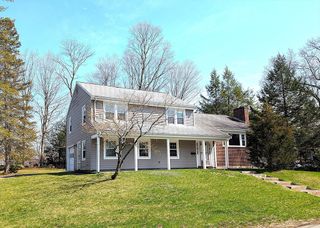 1 Louise St, Maynard, MA 01754