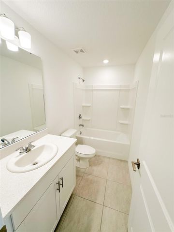 5924 WHETSTONE COURT, Palmetto, FL 34221