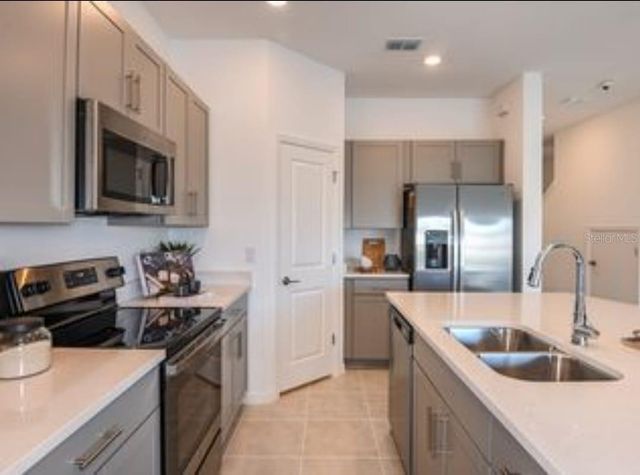 5924 WHETSTONE COURT, Palmetto, FL 34221