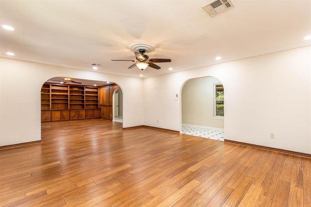 18926 Wildrose Lane, Tomball, TX 77377