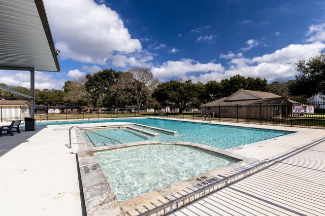 18926 Wildrose Lane, Tomball, TX 77377