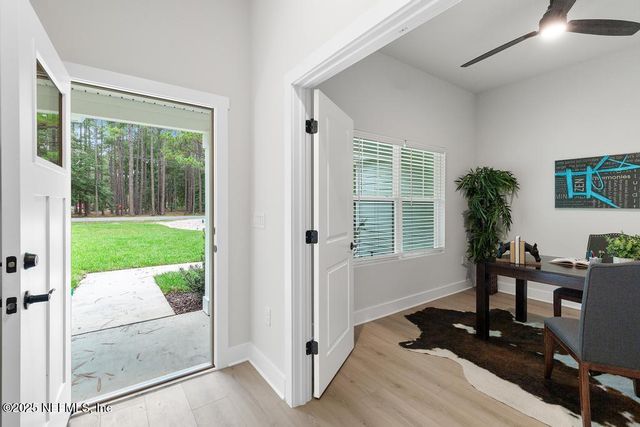 5124 PARETE Road S, Jacksonville, FL 32218