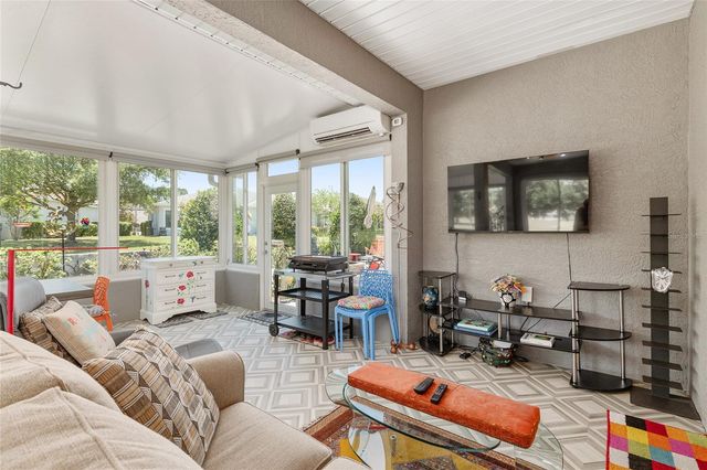 9814 SW 92ND STREET, Ocala, FL 34481