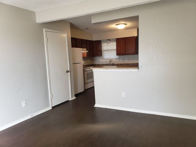 644 S Rogers Road, Irving, TX 75060