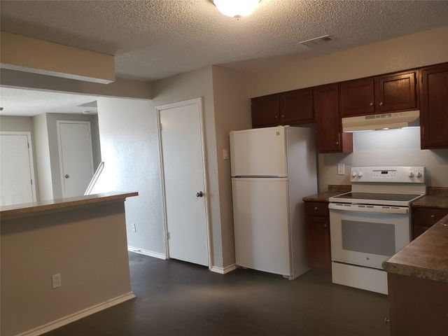 644 S Rogers Road, Irving, TX 75060