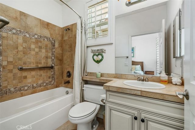 60585 Desert Rose Drive, La Quinta, CA 92253