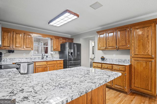 8 Cameron Street, Moreland, GA 30259