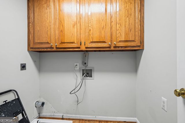 8 Cameron Street, Moreland, GA 30259