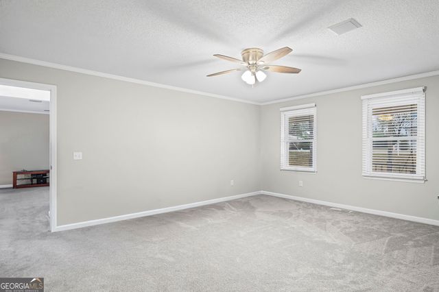 8 Cameron Street, Moreland, GA 30259