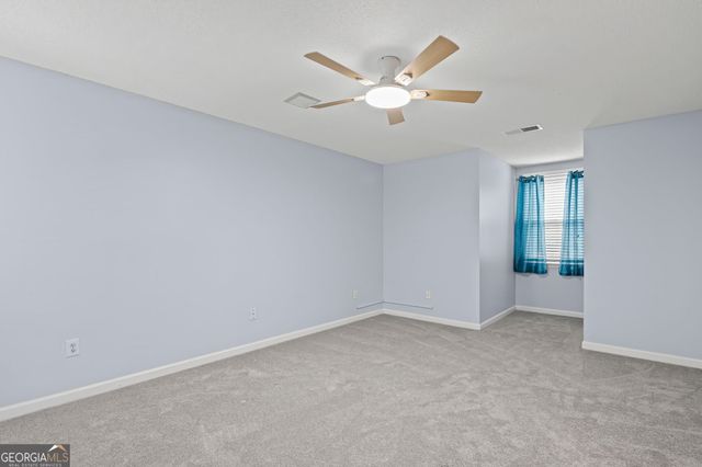 8 Cameron Street, Moreland, GA 30259