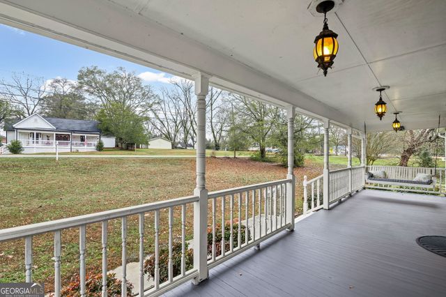 8 Cameron Street, Moreland, GA 30259