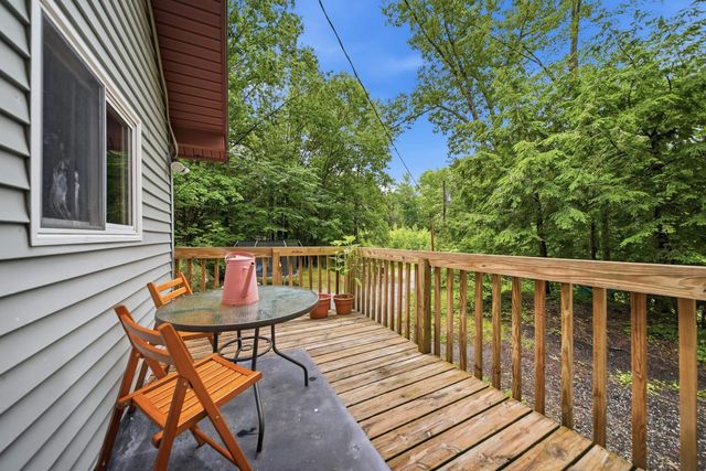 26 Bobolink Lane, Hillsborough, NH 03244