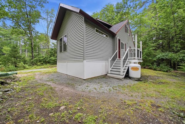 26 Bobolink Lane, Hillsborough, NH 03244