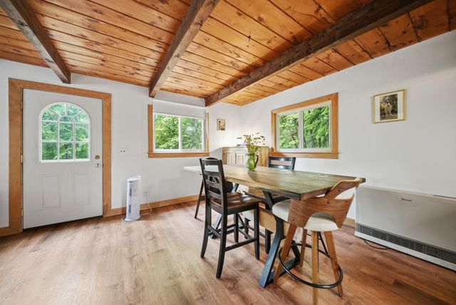 26 Bobolink Lane, Hillsborough, NH 03244