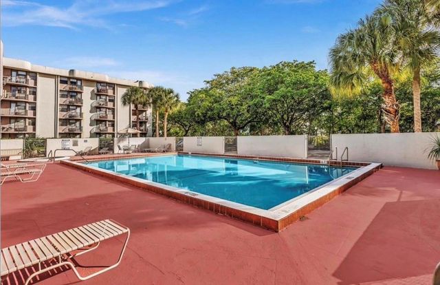 2701 Riverside Drive, Coral Springs, FL 33065