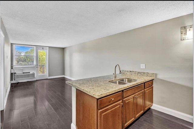 2701 Riverside Drive, Coral Springs, FL 33065