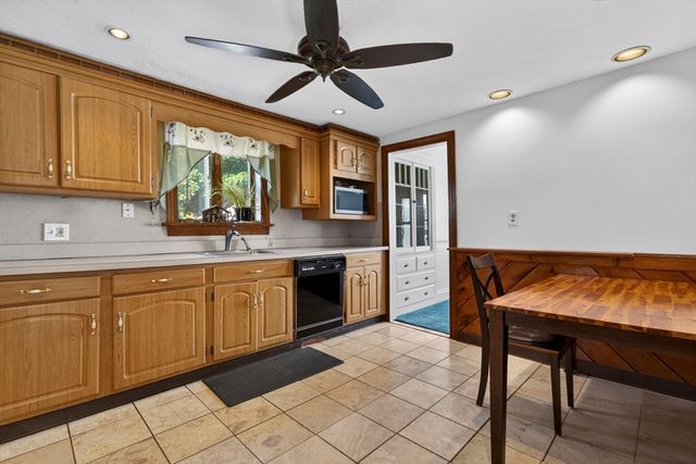 40 Carter Rd, Lynn, MA 01904