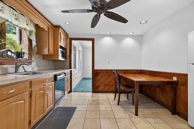 40 Carter Rd, Lynn, MA 01904