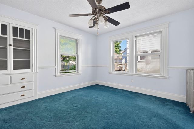 40 Carter Rd, Lynn, MA 01904