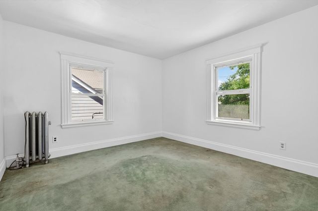 40 Carter Rd, Lynn, MA 01904