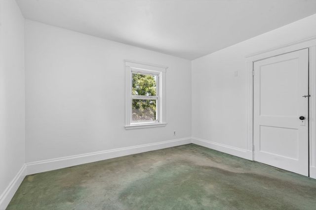 40 Carter Rd, Lynn, MA 01904