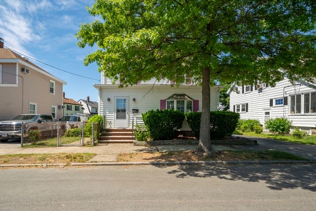 40 Carter Rd, Lynn, MA 01904