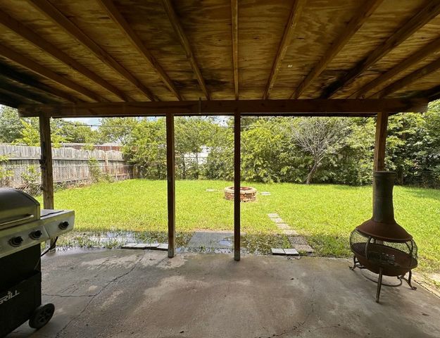 738 Cindy Lane, Grand Prairie, TX 75052