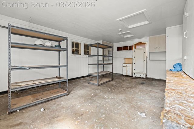 11033 Continental Avenue, Warren, MI 48089