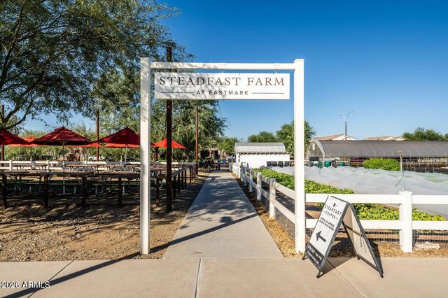 4857 S QUANTUM Way, Mesa, AZ 85212