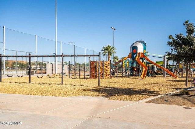 4857 S QUANTUM Way, Mesa, AZ 85212