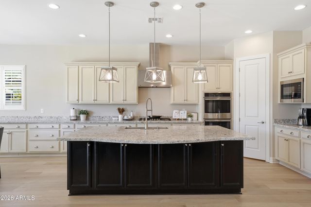 4857 S QUANTUM Way, Mesa, AZ 85212
