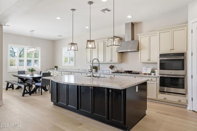 4857 S QUANTUM Way, Mesa, AZ 85212