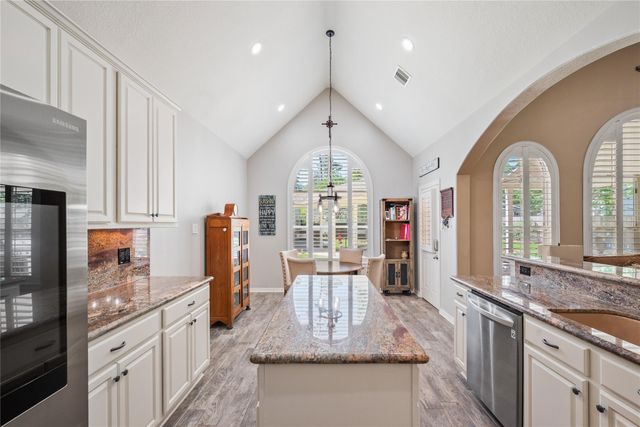 7107 Nickaburr Creek Drive, Magnolia, TX 77354