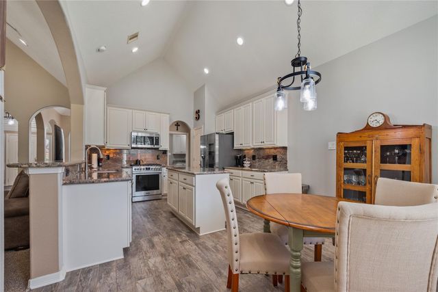 7107 Nickaburr Creek Drive, Magnolia, TX 77354