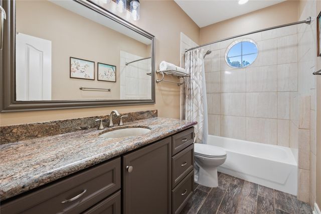 7107 Nickaburr Creek Drive, Magnolia, TX 77354