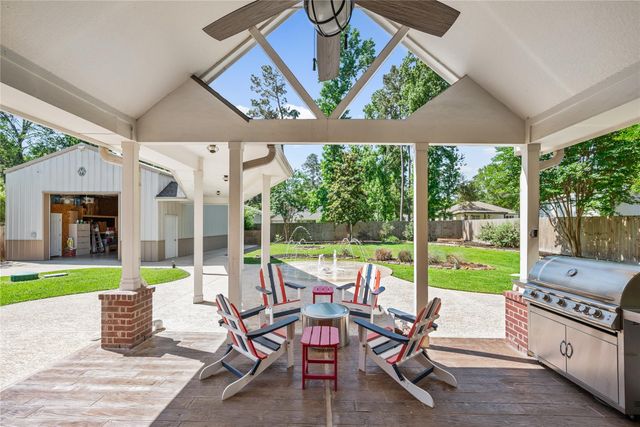 7107 Nickaburr Creek Drive, Magnolia, TX 77354