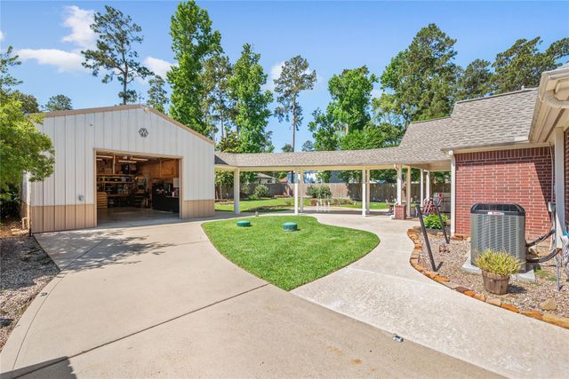 7107 Nickaburr Creek Drive, Magnolia, TX 77354