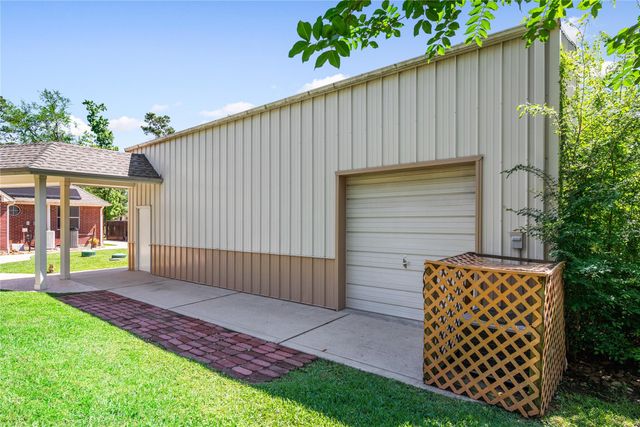 7107 Nickaburr Creek Drive, Magnolia, TX 77354