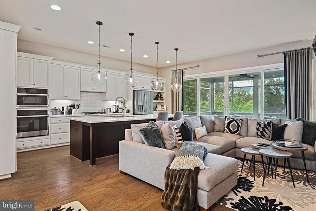 23560 EPPERSON SQ, Brambleton, VA 20148