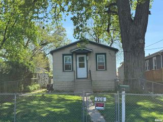 708 E MONETA Avenue, Peoria Heights, IL 61616