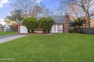 1226 Hermosa Drive, Lakewood, NJ 08701