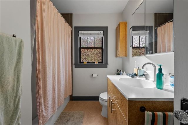 4819 Holly Street, Kansas City, MO 64112