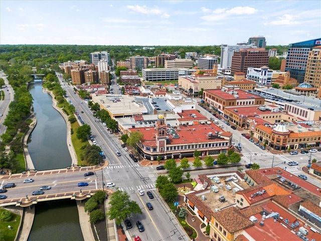 4819 Holly Street, Kansas City, MO 64112